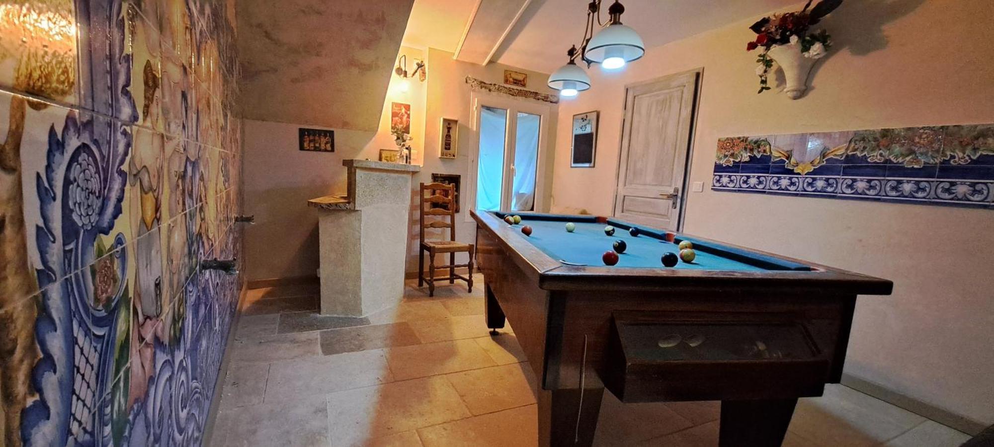 Apartamento Chez Maxime Fraissinet-de-Fourques Exterior foto