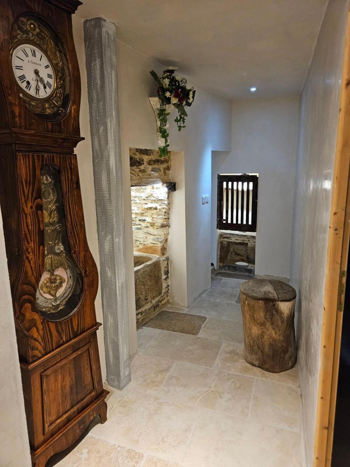Apartamento Chez Maxime Fraissinet-de-Fourques Exterior foto